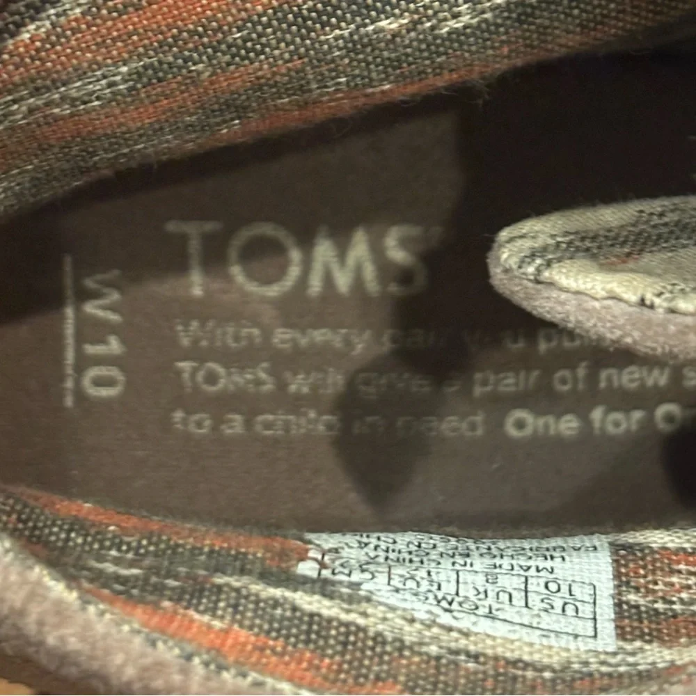 Tom’s Women's Suede Ankle Boots in size 10. Tan